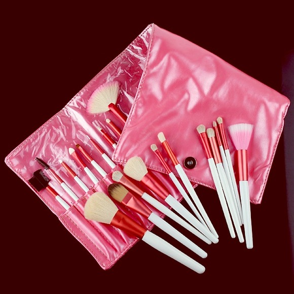 Pink 20 PCS. Brushes