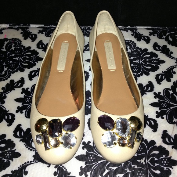BCBG flats