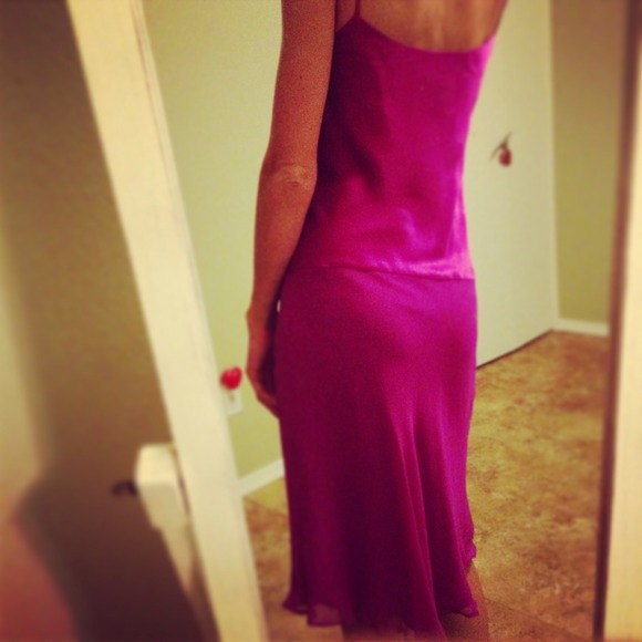 SALE🙆*MANGO 100% Silk Fuschia Gown - Picture 3 of 4
