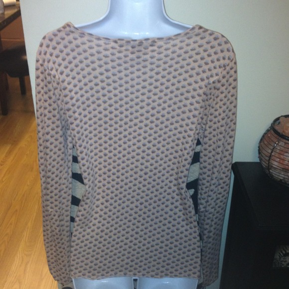 SOLD!!! MARC BY MARC JACOBS Pink Printed l/s Top - Picture 4 of 4