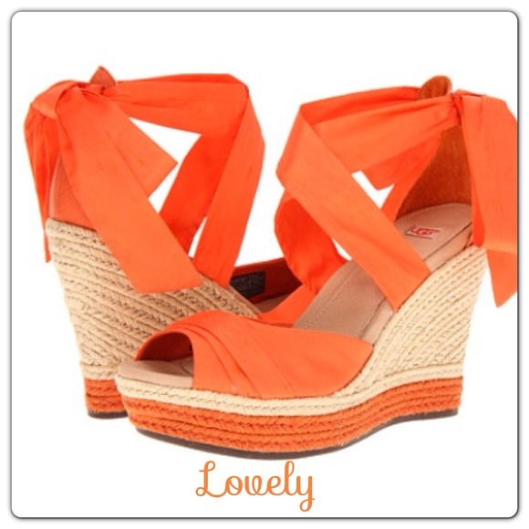 UGG Shoes - 💥2X HOST PICK💥 UGG Lucianna Wedges