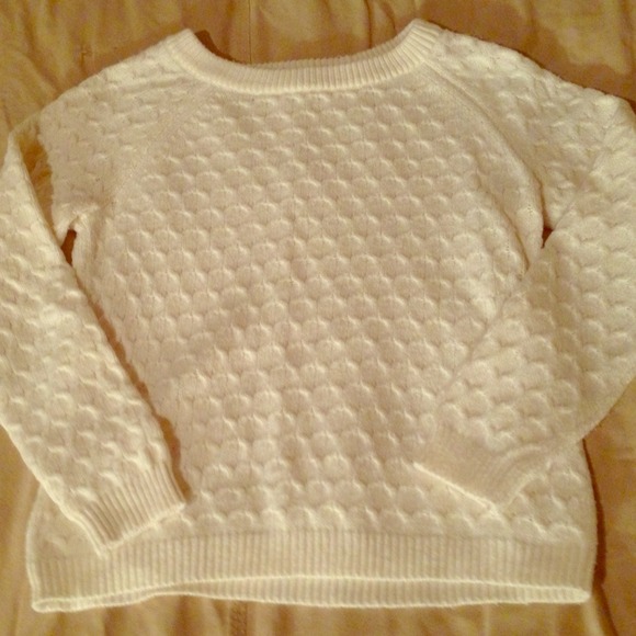 💕SOLD/BUNDLED💕Cozy Cream Sweater