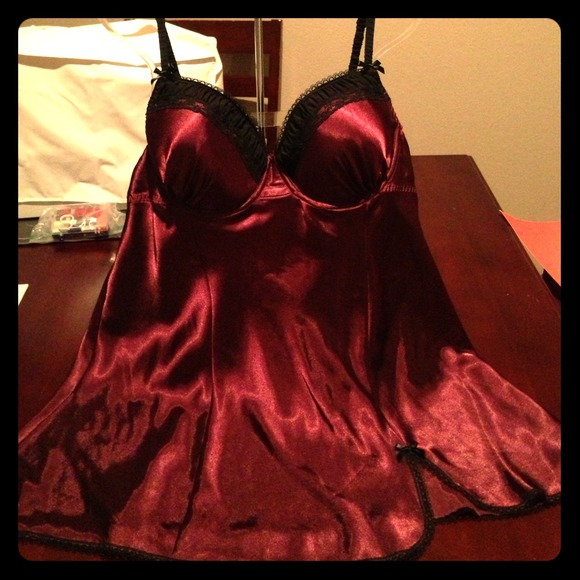 💲SALE❗Burgundy red satin & lace babydoll lingerie