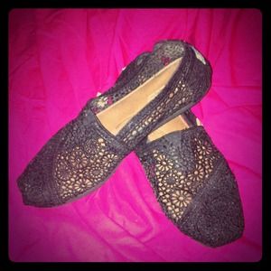 Black Crochet Women's Classic TOMS!