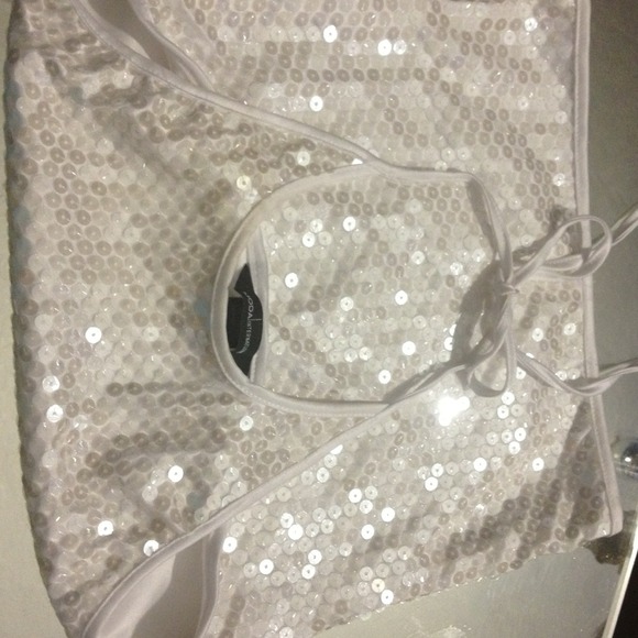 ***VS***Moda Int'l Halter*** - Picture 3 of 3