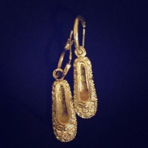 Ballet shoes earrings