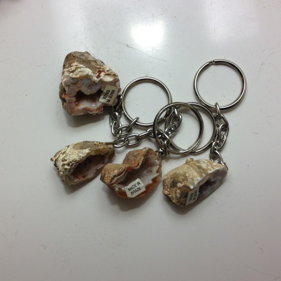 🎀sold in bundle🎀Stone keychains