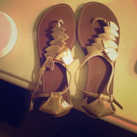 Sandals - Picture 1 of 2