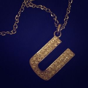 Long U shape necklace