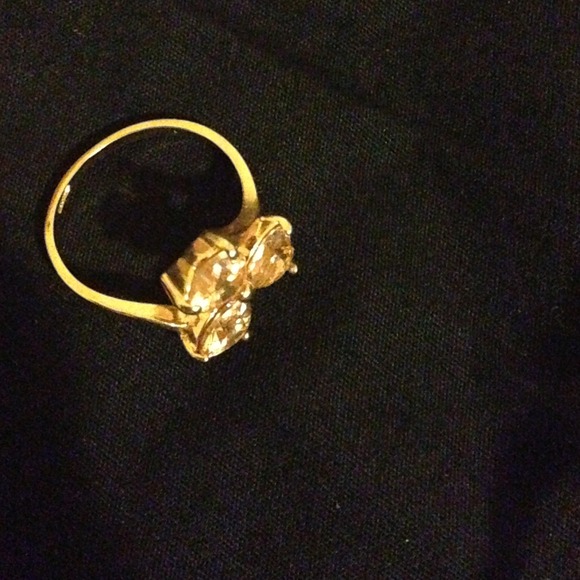 Different ring - Picture 3 of 3