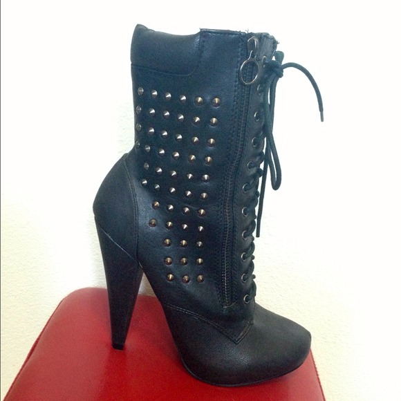 Studded laced up boots - Picture 1 of 2