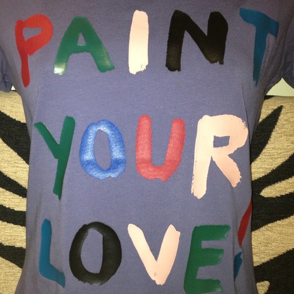 SOLD!LOVE MOSCHINO " Paint Your Love " Graphic Top - Picture 3 of 4