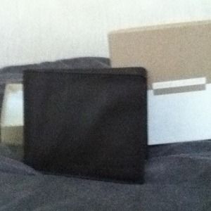 Authentic Perry Ellis men's wallet
