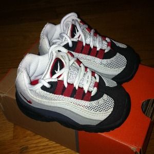 Nike AirMax 95 comet sz 3c