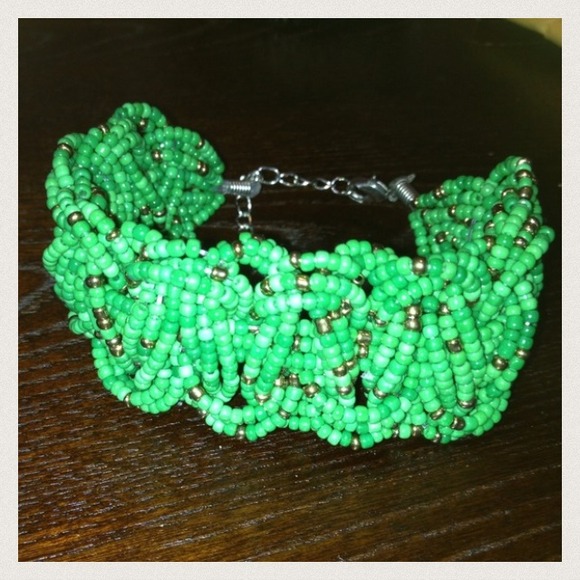 Green beaded bracelet