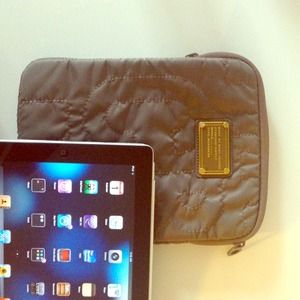 SOLD!!! Marc Jacobs Ipad Case