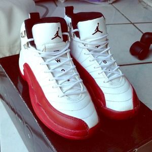 ⭐️ SUPER CLEARANCE ⭐️ Retro 12 Cherry Bottoms