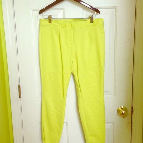 Lime green Capri pant
