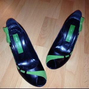MARC JACOBS PEEP TOE HEELS