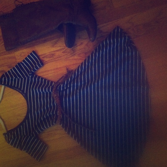 Stripped short dress with calf half brown boots