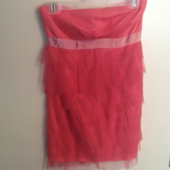 Pink ruffle homecoming dress 💃