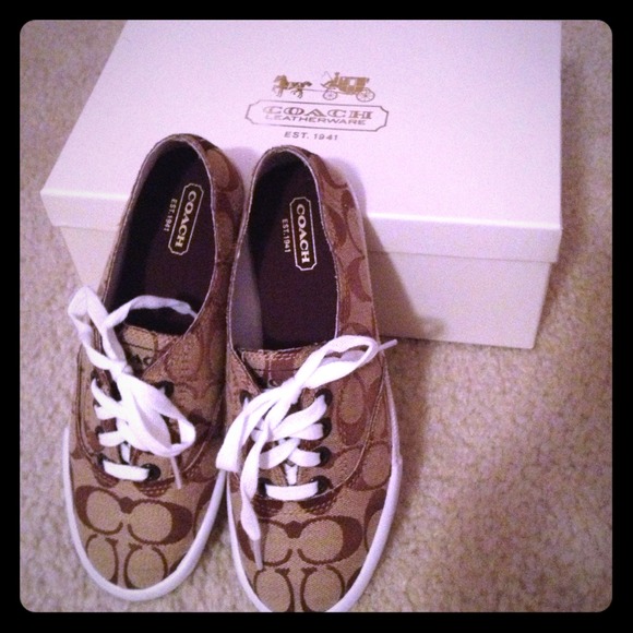 💲💲💲SALE!!!!!Coach tennis shoes💲💲💲