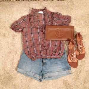 Cute Plaid Top From Urban Outfitters!!
