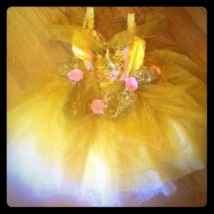 Beauty and the beast Belle Halloween costume 🎃