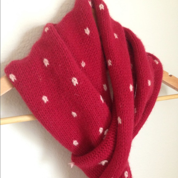 ❌Bundled❌ A&F || Reindeer Scarf - Picture 2 of 4