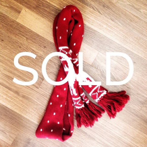 Abercrombie & Fitch Accessories - ❌Bundled❌ A&F || Reindeer Scarf