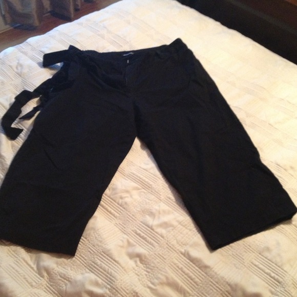 Women's Capris
