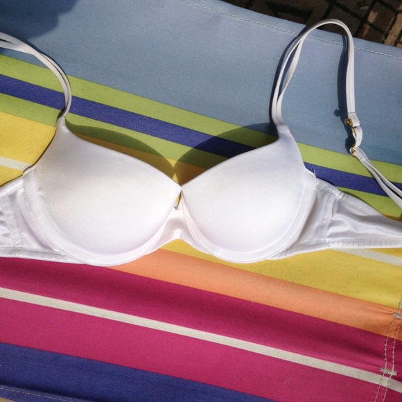 ❌Sold❌VS 32A "very sexy"  all white bra