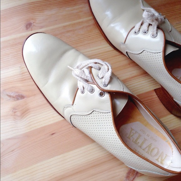 Vintage Leather Oxfords - Picture 2 of 4