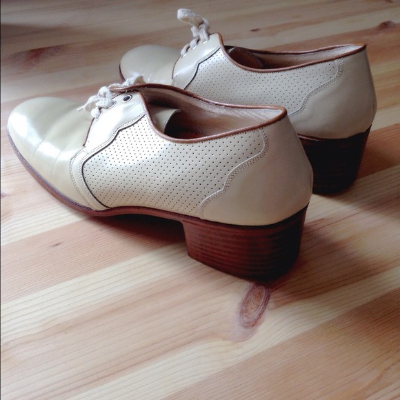 Vintage Leather Oxfords - Picture 3 of 4
