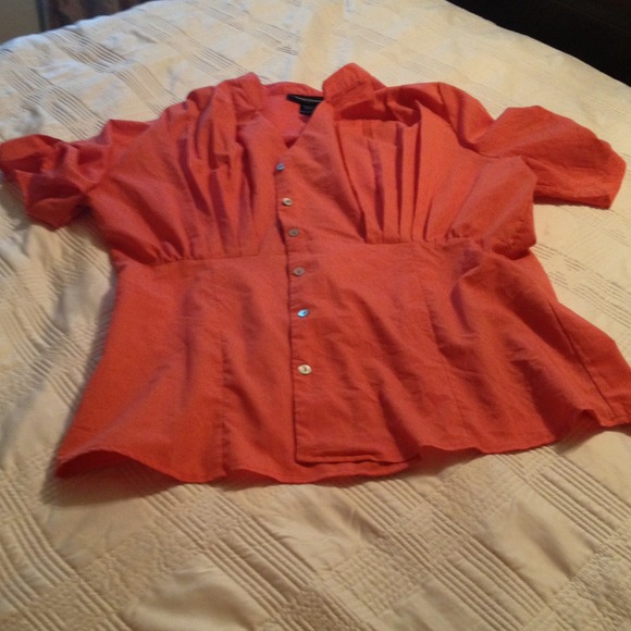 Women's dress shirt