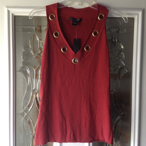 Halter sleeveless top