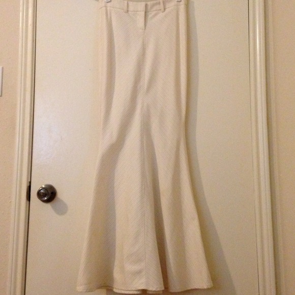 bebe skirt