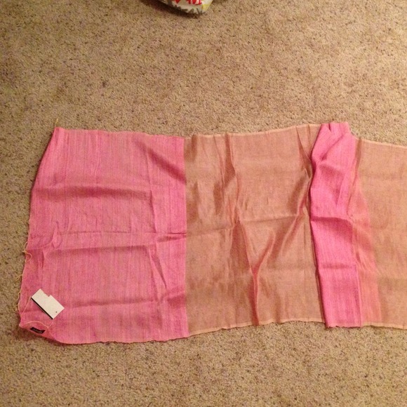 NWT pink two tone long scarf/shawl! Negotiable