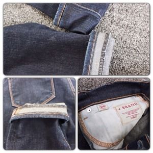 J Brand Jeans - J Brand Straight Leg Jeans 26 J Brand Jeans - J Brand Straight Leg Jeans 26