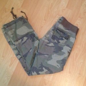Camo pants