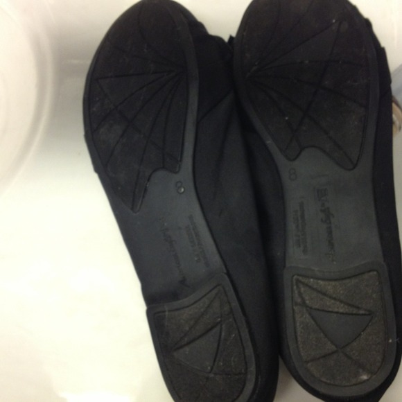 Black flats! - Picture 2 of 4