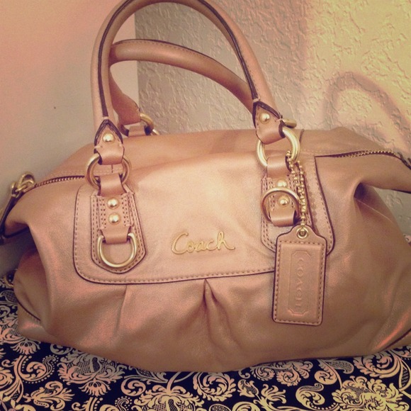 Coach Handbags - Coach purse