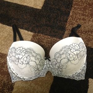 🚫Traded🚫Victoria Secret Bra