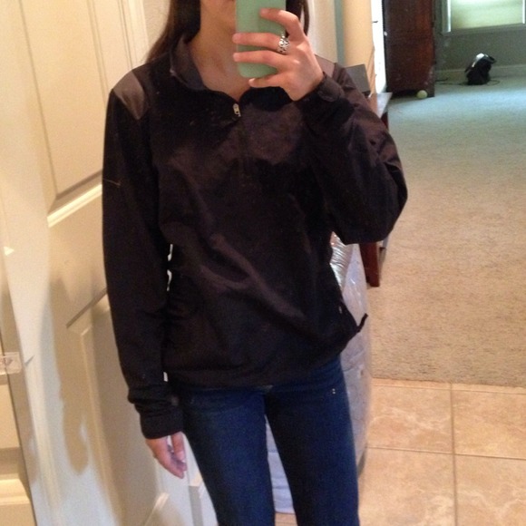 ❌SOLD IN BUNDLE❌ Nike windbreaker! - Picture 3 of 3