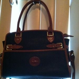 SPECIAL CLASSIC LEATHER HANDBAG by DOONEY & BURKE
