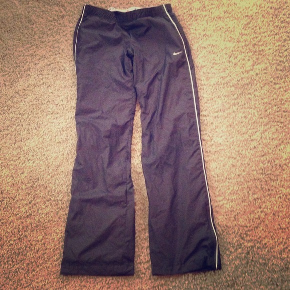 BUNDLE FOR @kkazi Nike windbreaker pants!