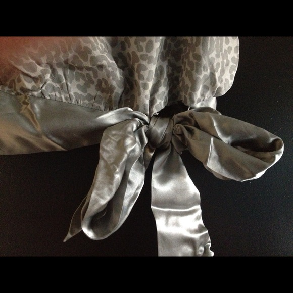 Bebe top - Picture 2 of 3