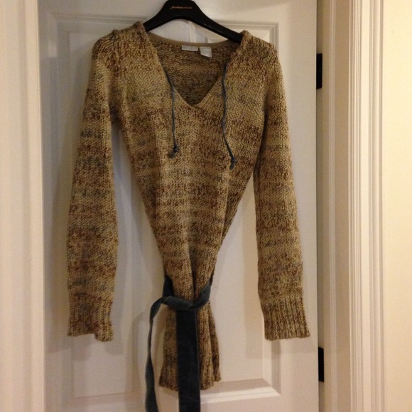 Jlo sweater
