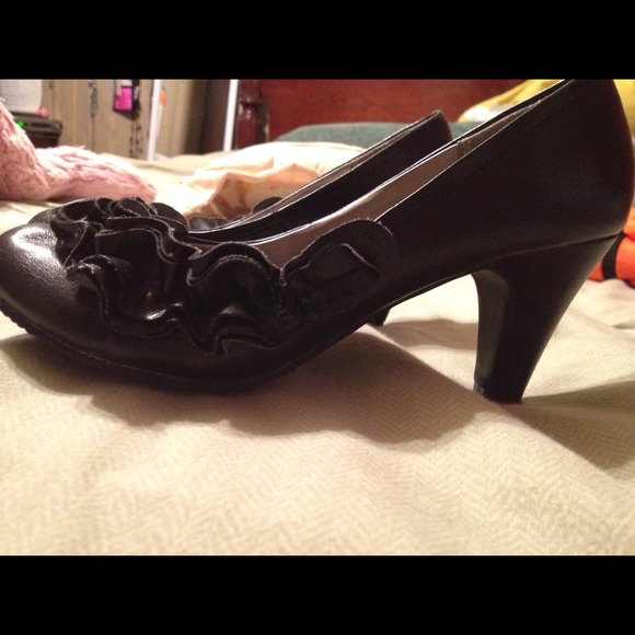 Simple black heels