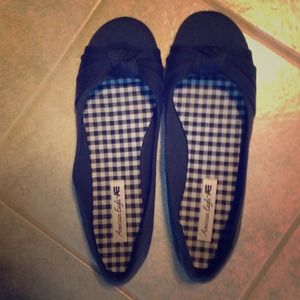 American Eagle flats